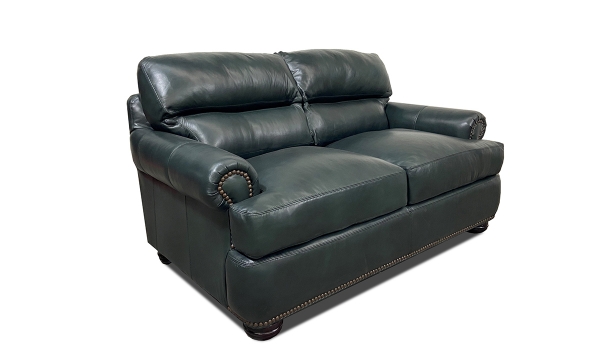 Picture of Wintergreen Leather Loveseat