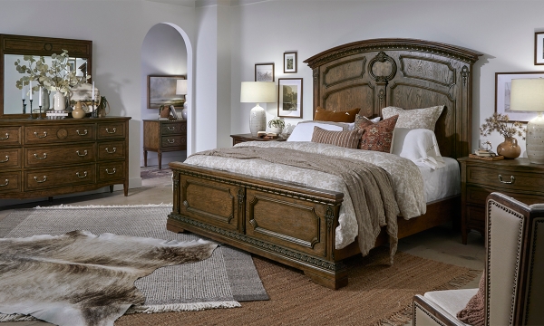 Picture of Seneca Oak King Mansion Bed